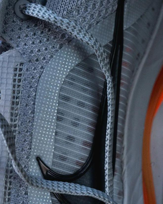 ！Nike「最强飞马」曝光最新实物！凯发K8旗舰厅AG客服三大缓震科技(图1)