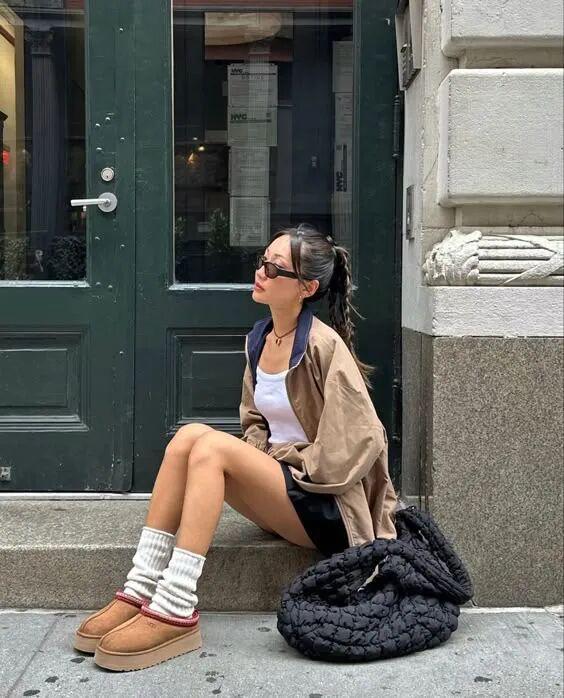 ”入侵社媒UGG成「最典单品」凯发·k8国际“白女松弛感审美(图5)