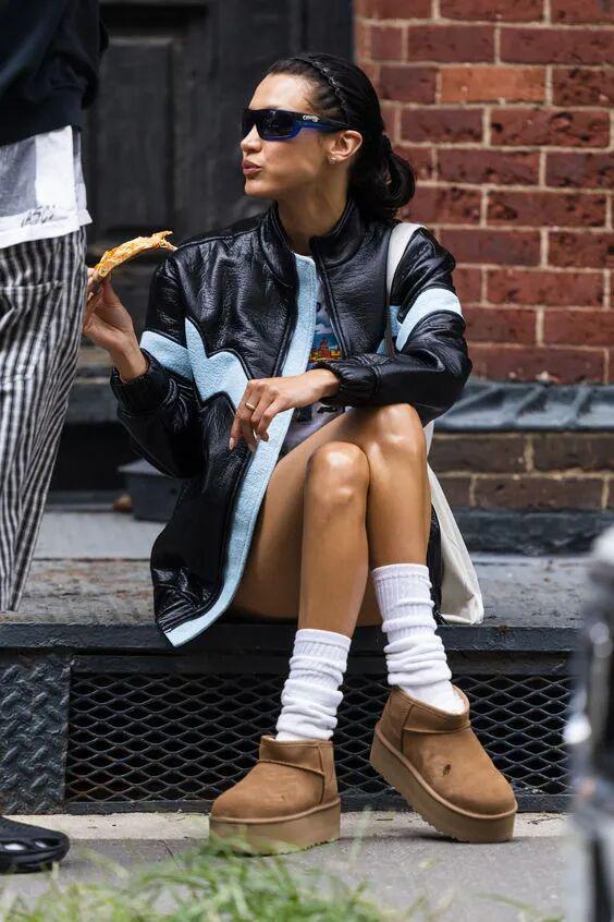 ”入侵社媒UGG成「最典单品」凯发·k8国际“白女松弛感审美(图7)